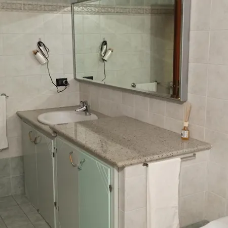 Casa Vacanza Siggillino Apartment *